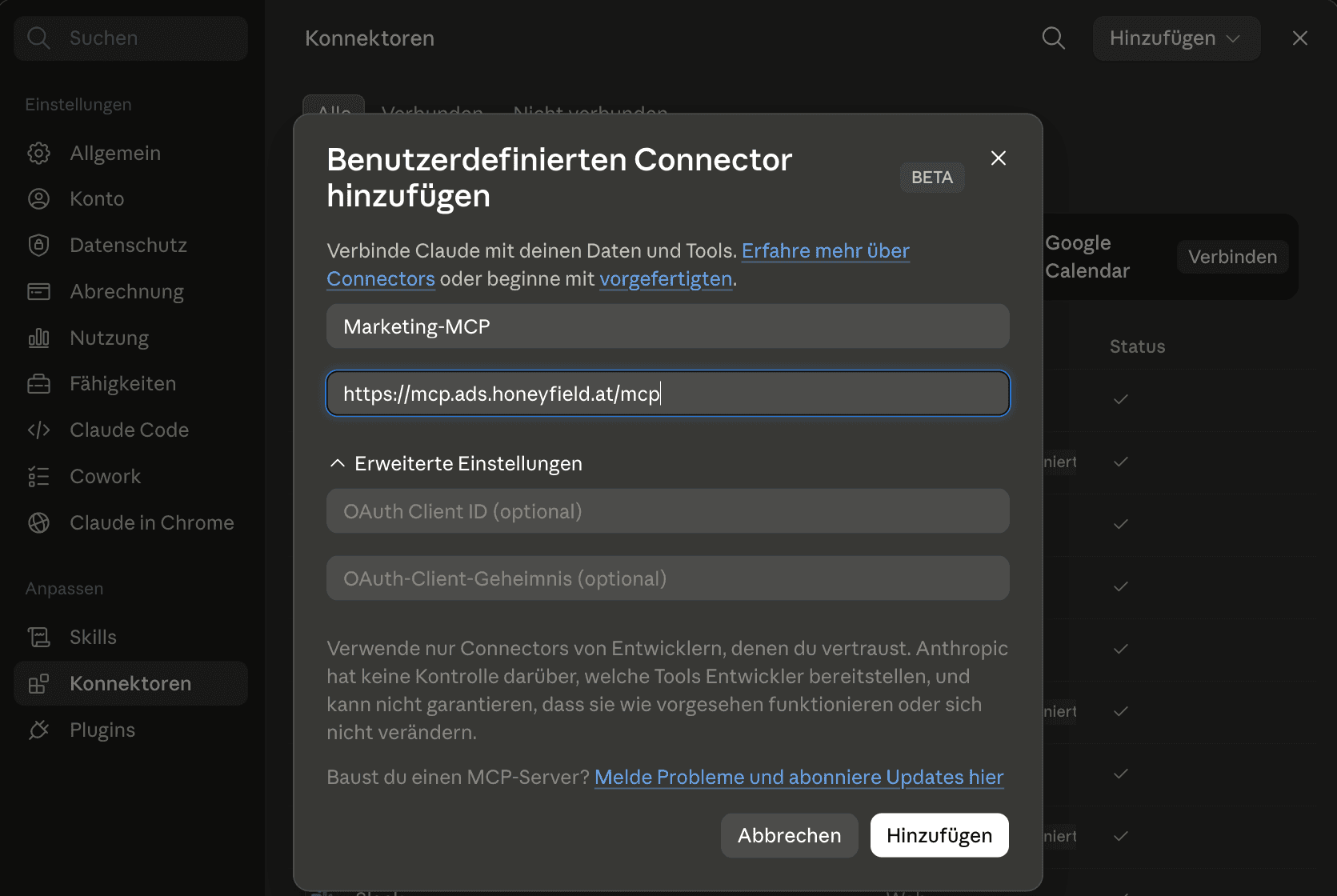 Claude.ai: Dialog „Benutzerdefinierten Connector hinzufügen“ mit Name und Connector-URL
